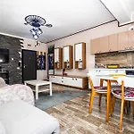 Santorini Apartment Năvodari