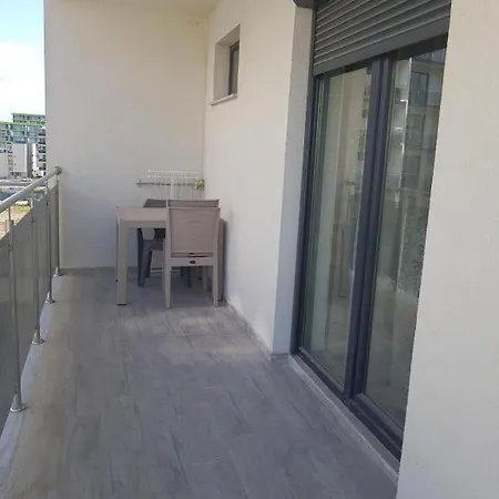 Santorini Navodari