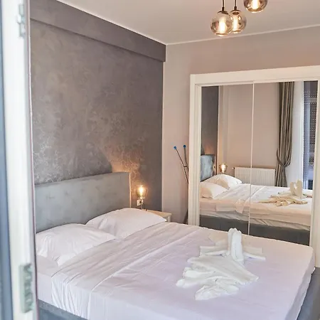 Santorini * Năvodari